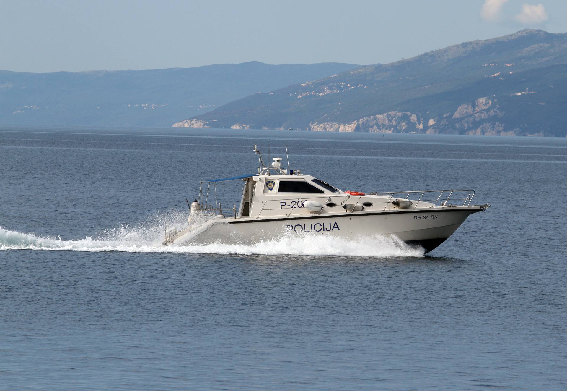 Rijeka: Gliser pomorske policije u ophodnji Kvarnerskim zaljevom