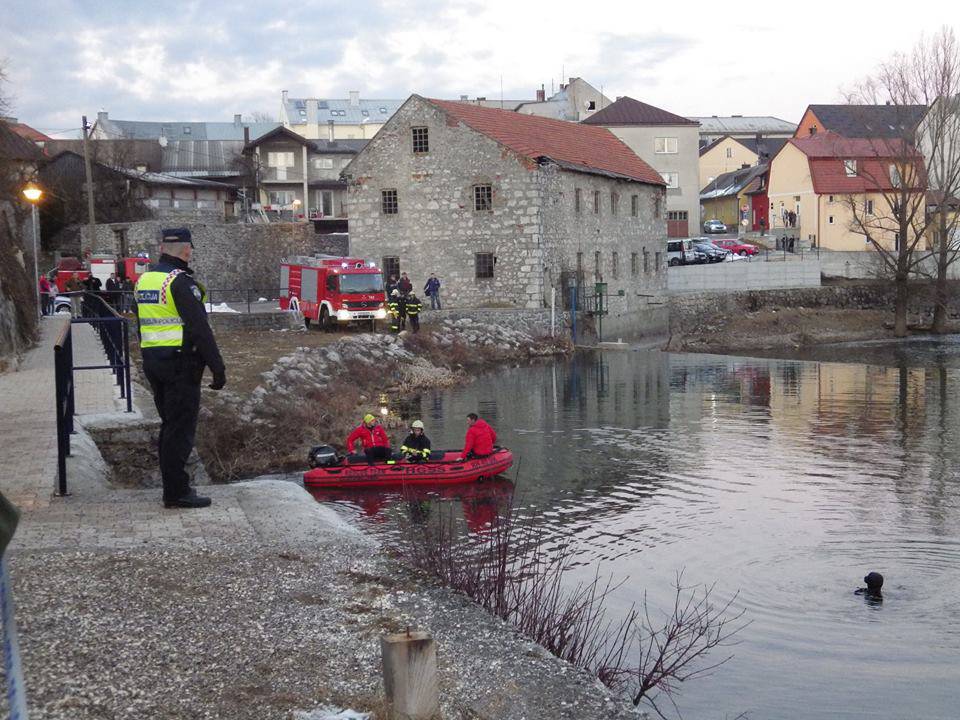 Strava kod Gospića: Zaleđena rijeka skrivala je auto i tijelo