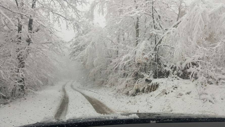 Snijeg prekrio Sljeme i Platak, Rijeka rekorder po količini kiše