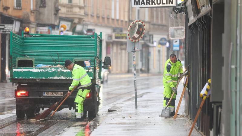 FOTO Zbog nevremena je otežan promet u Zagrebu: Čiste se ulice