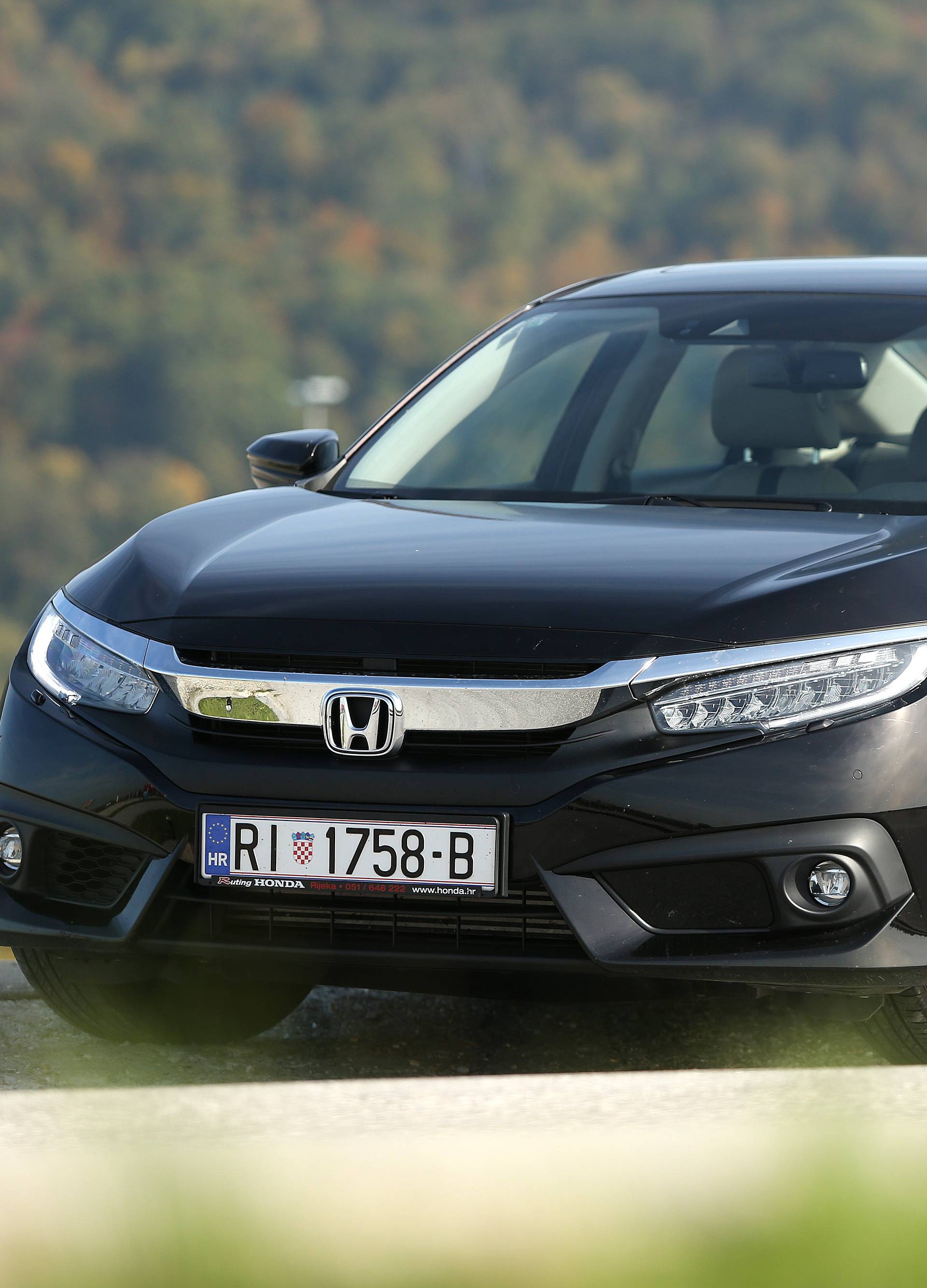 Honda Civic Sedan je i više nego dobra zamjena za Accord