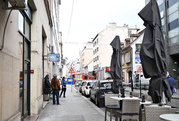 Zagreb: Urušila se skela sa zgrade u Petrinjskoj ulici