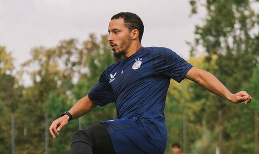 FOTO Ismael Bennacer pridružio se dinamovcima na treningu