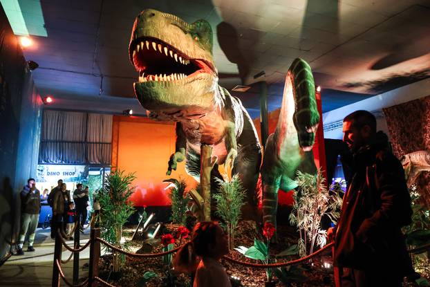 Zagreb: Izložba Invazija dinosaura na Zagrebačkom velesajmu