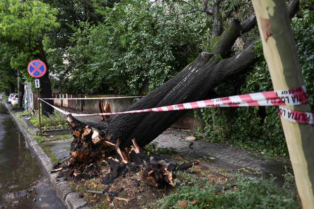 A strong storm hits Bucharest