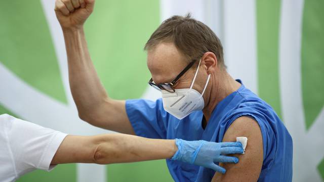 Austria begins vaccinations against coronavirus disease (COVID-19)