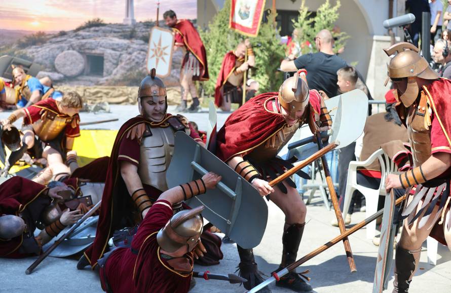 Katuni : Tradicionalni 25. Hrvatski festival žudija