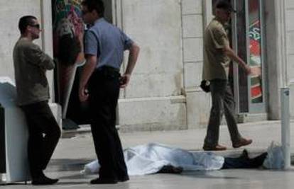 Stariji Splićanin preminuo pred prolaznicima na ulici