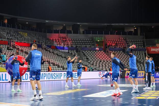 Zagreb: Zagrijavanje igrača na IHF Svjetskom rukometnom prvenstvu 2025., Slovenija - Kuba