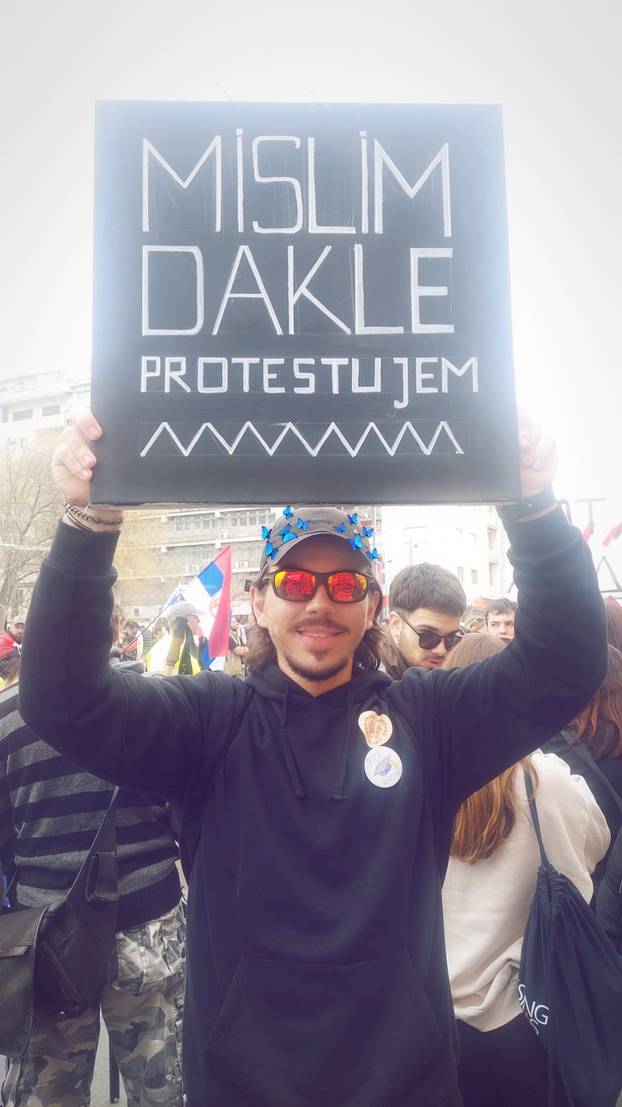 200 slika s masovnog prosvjeda