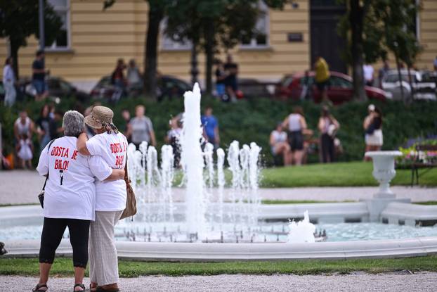 Zagreb: Okupljanje prosvjednika Hodaj za Liku, hodaj za Hrvatsku