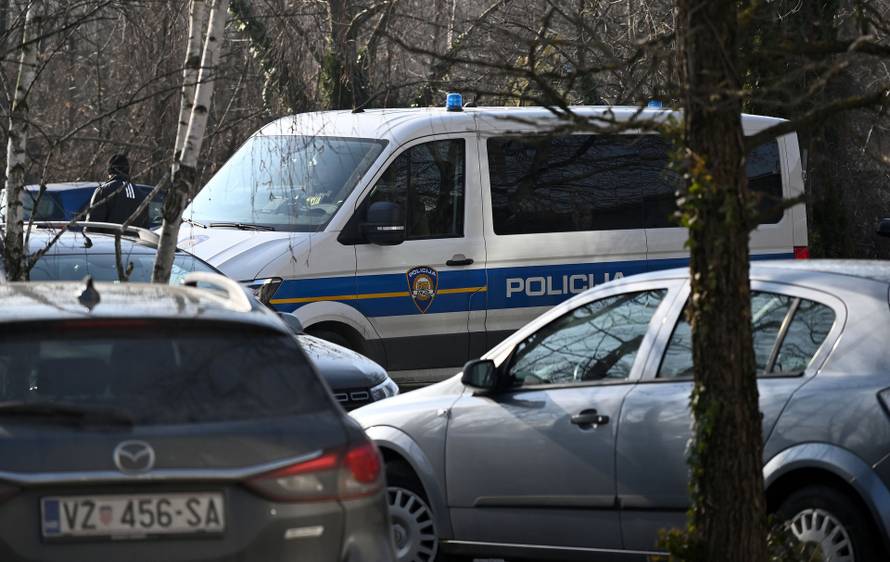 Varaždin: Srđan Mlađan pod jakim policijskim osiguranjem dolazi na Županijski sud