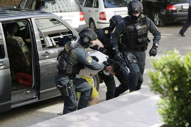 Mostar: U policijskoj akciji "STEP" uhićeno više osoba zbog organiziranog kriminala