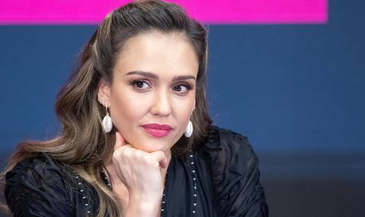 Jessica Alba je u Dubrovniku uživala u ribljim specijalitetima