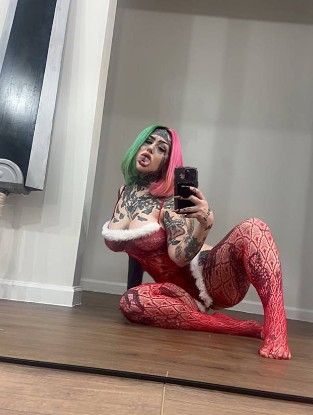 FOTO Tetovirala očne jabučice i razdvojila jezik. Obožava svoj izgled: 'Viču mi da sam demon!'