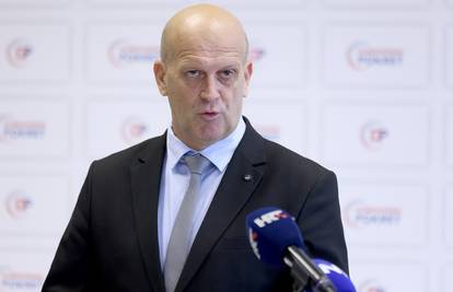 DP objasnio što im smeta na plakatima na hindskom jeziku: 'Hrvatski jezik nije dominantan'