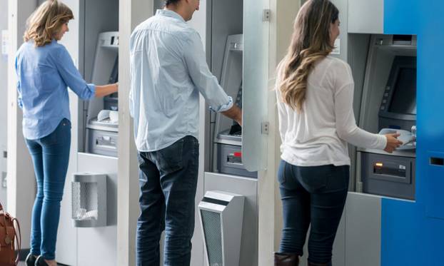 Financijski stručnjaci: 15 navika zbog kojih gubite veliki novac