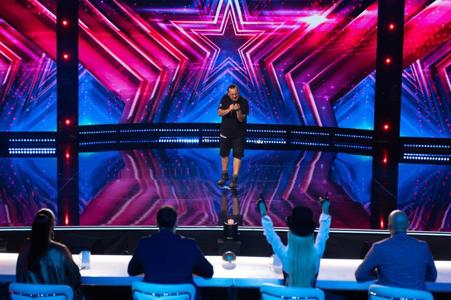 'Jedan od najboljih ikad': Filipinac pjesmom 'Lutka' zaslužio Martinin zlatni gumb