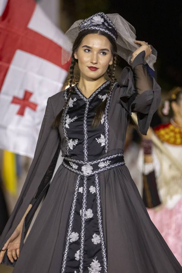 Vinkovci: Etno frizure svijeta na Vinkovačkim jesenima