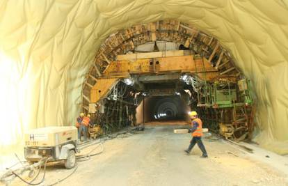 Radnika (54) Konstruktora u tunelu Sveti Ilija ubila struja