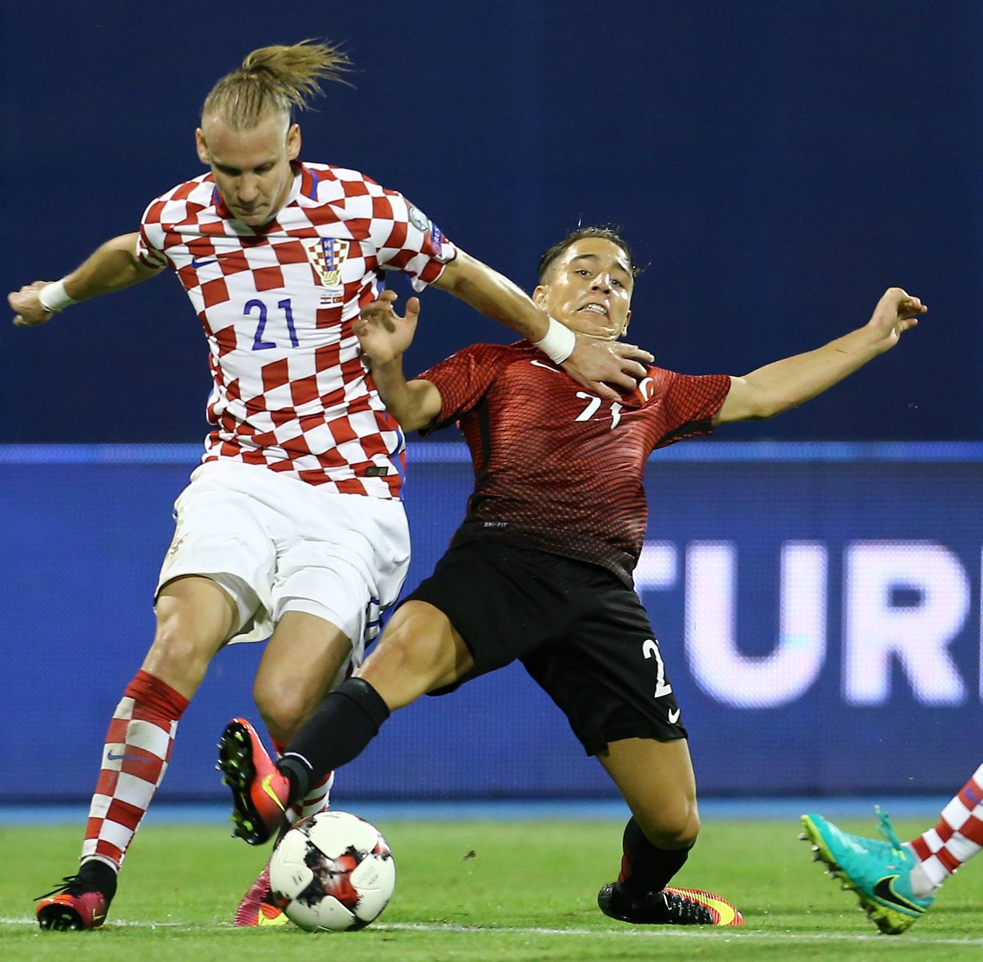 Football Soccer - Croatia v Turkey - World Cup 2018 Qualifier