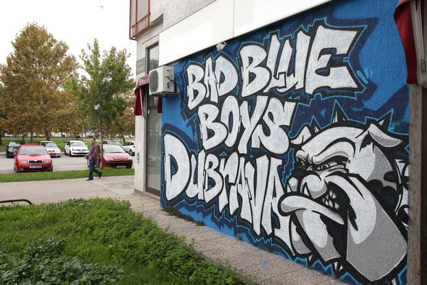 Murali i grafiti Bad Blue Boysa posvećeni Dinamu