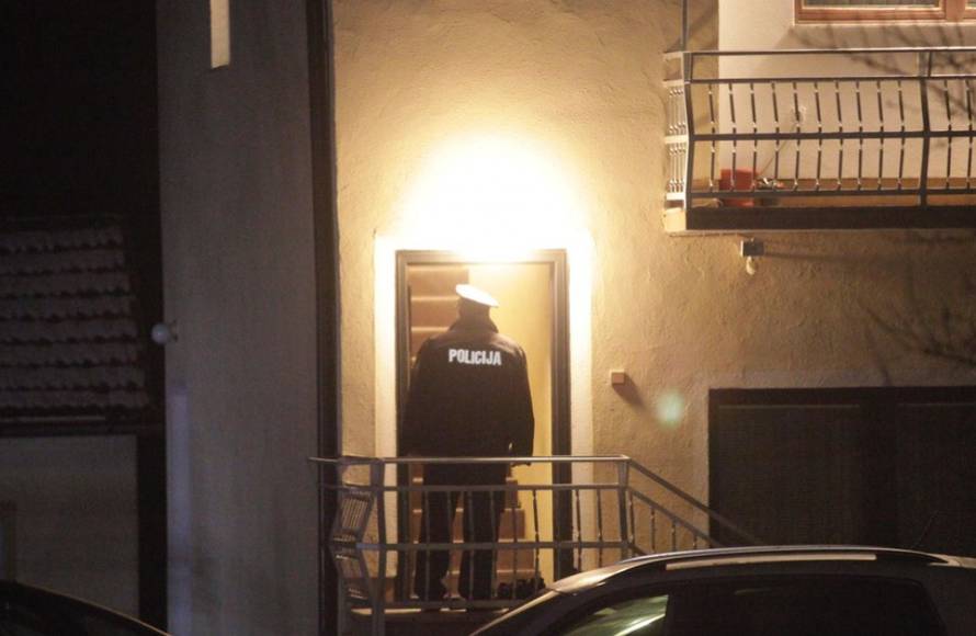 'Ubojica je psihički poremećen. Možda da je podvojena ličnost'