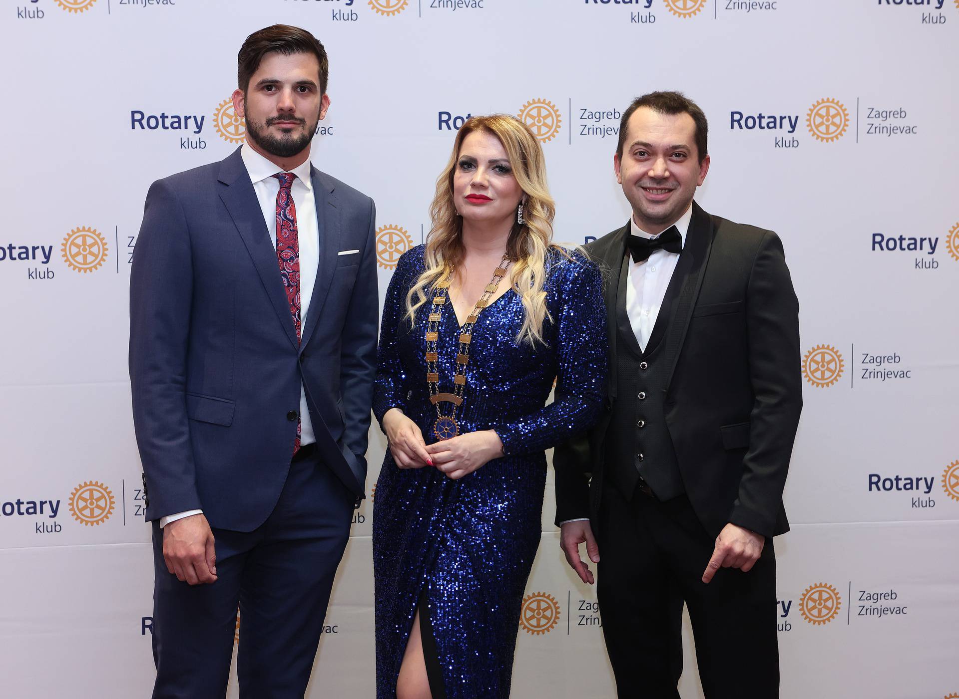 Natalija Prica zabavljala se na večeri Rotary kluba Zrinjevac