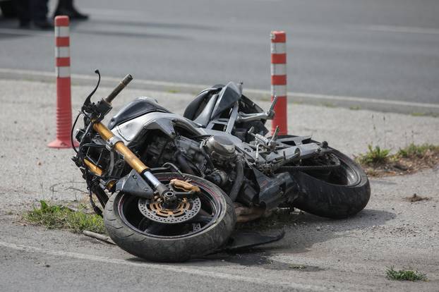 Zagreb: U prometnoj nesreći na Slavonskoj aveniji poginuo je motociklist