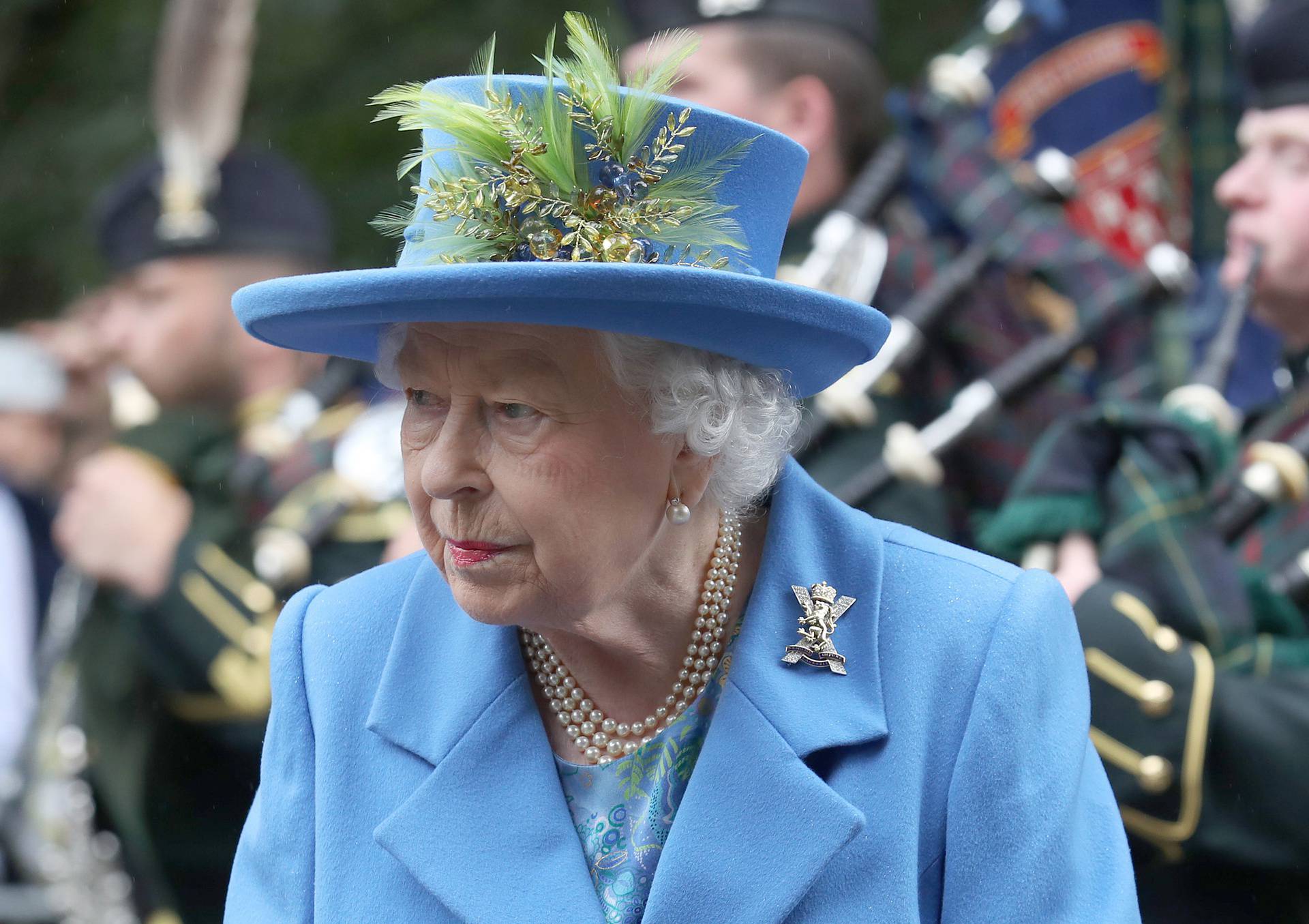 Kraljica Elizabeta II stigla u svoju ljetnu rezidenciju u dvorac Balmoral u Škotskoj