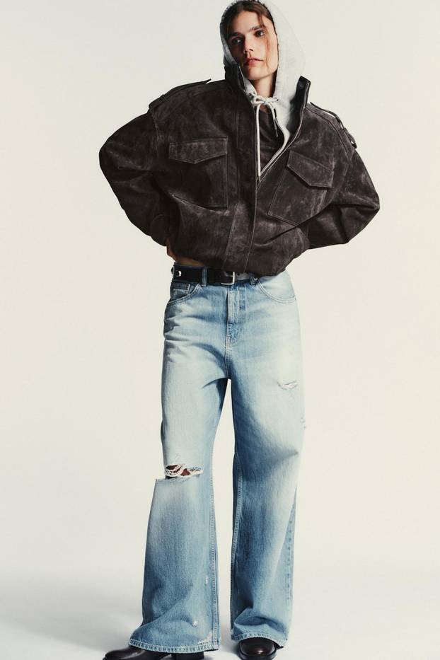 Vraćaju se poderane traperice: Izdvojili smo najbolje komade