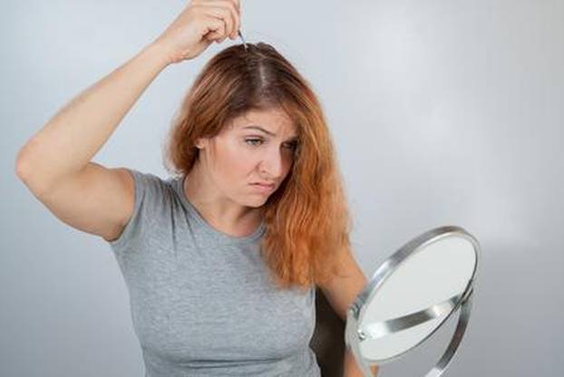 FOTO 15 frizura koje postaruju i 15 frizura koje vas pomlađuju