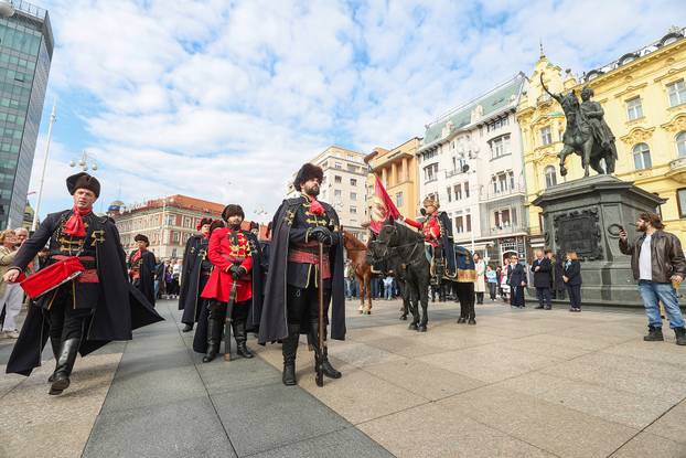 Obilježavanje Dana kravate u Hrvatskoj na Trgu bana Josipa Jelaci´ca