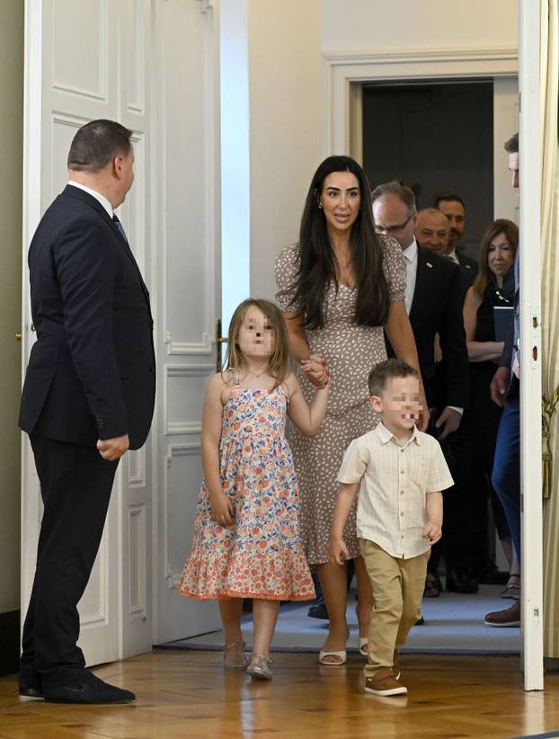 FOTO Tko je Ryan Marie Miočić? Atraktivna medicinska sestra osvojila je srce našeg borca...