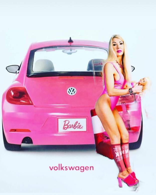 FOTO 'Bila sam muškobanjasta, ali uložila sam u izgled i sada sam savršena poput Barbie!'