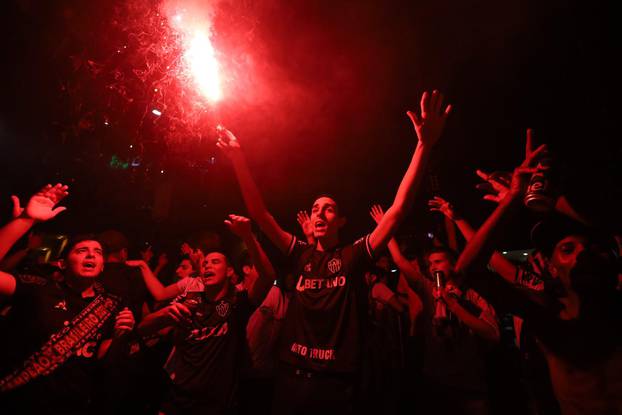 Brasileiro Championship - Atletico Mineiro fans celebrate after winning first championship in 50 years