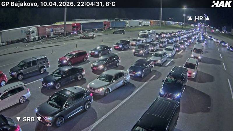 KAOS NA GRANICAMA Kolona na Bajakovu 3 km: Primjenjuje se novi sustav ulaska i izlaska EU
