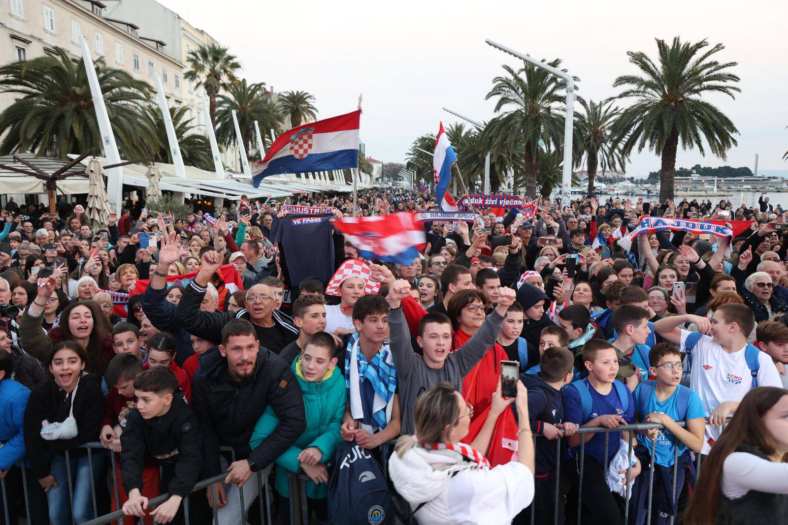 Split: Na rivi organiziran doček zlatnih vaterpolista