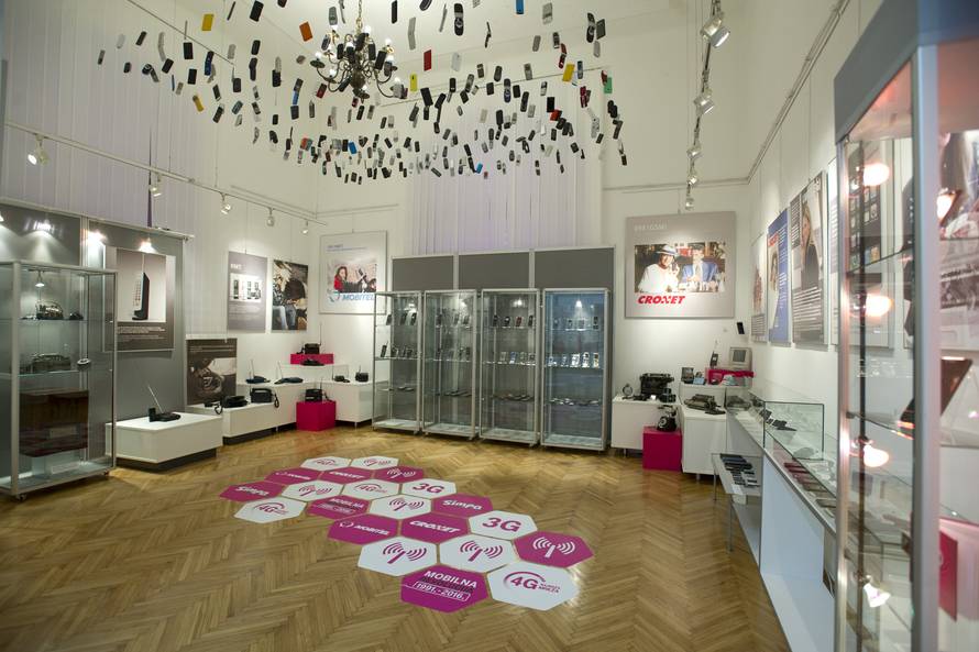 Daleko smo dogurali: Ovo je bio prvi mobitel u Hrvatskoj 1991.