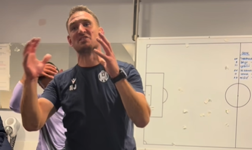 VIDEO Jelavi&cacute; odr&zcaron;ao govor u svla&ccaron;ionici nakon pobjede nad Dinamom: Ovo su vam mu*a