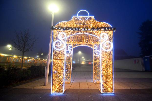 Vozila puna plišanih medvjedića apsolutni su hit adventa u Virovitici