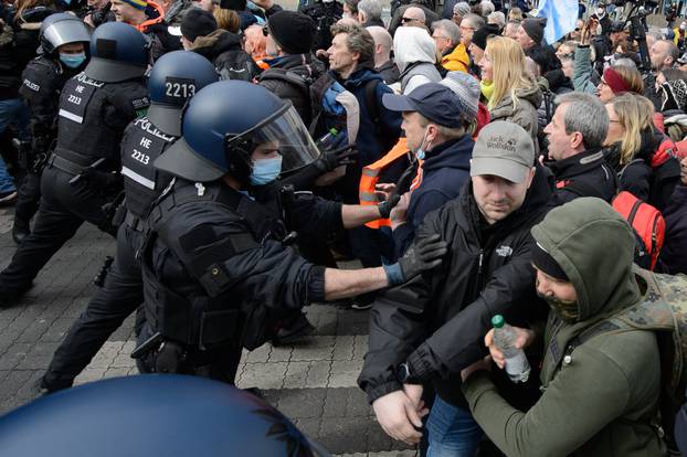 Demonstration against Corona restrictions - Kassel