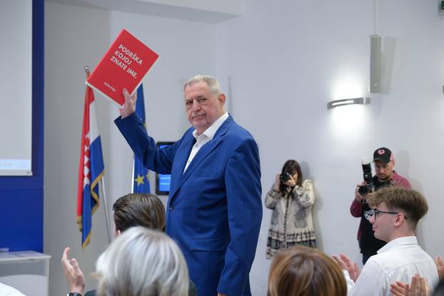 Zagreb: U Ministarstvu znanosti, obrazovanja i mladih dodijeljene su nagrade i priznaja najboljim maturantima 