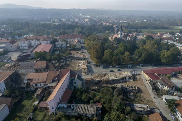 Nevjerojatne slike: Pogled iz zraka na razrušenu Petrinju