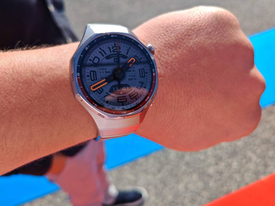 Isprobali smo Huawei Watch GT 6 Pro. Sportaš u tijelu šminkera
