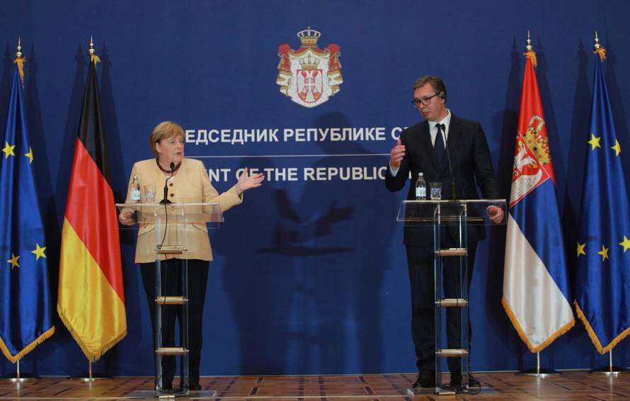 Press conference after the meeting of German Chancellor Angela Merkel and the President of the Republic of Serbia Aleksandra Vucic.

Konferencija za medije posle sastanka nemacke kancelarke Angela Merkel  i predsednika Republike Srbije Aleksandra Vucic.