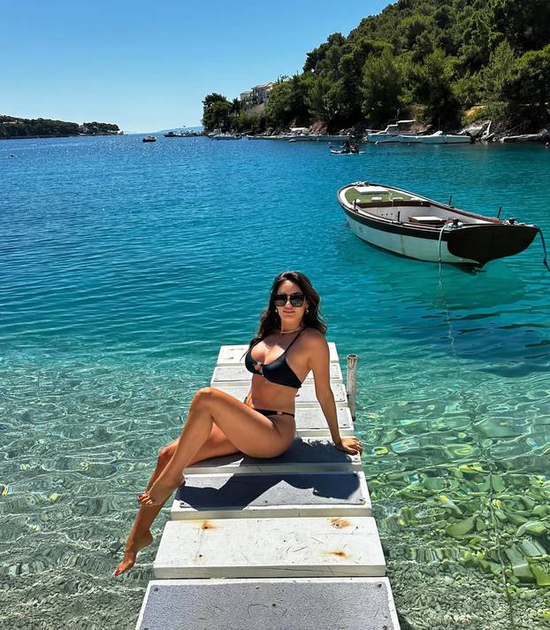 FOTO Tko je fatalna brineta koja je osvojila srce Stipe Drviša?