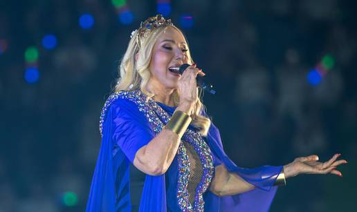 Lepa Brena na svoj je rođendan objavila: 'Svečano otvaramo i peti koncert u Areni Zagreb!'