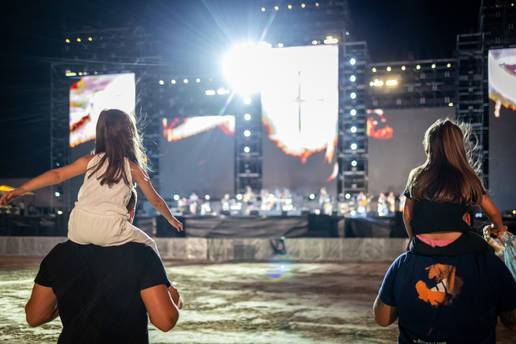 FOTO Vukovar se priprema za subotnji koncert Thompsona