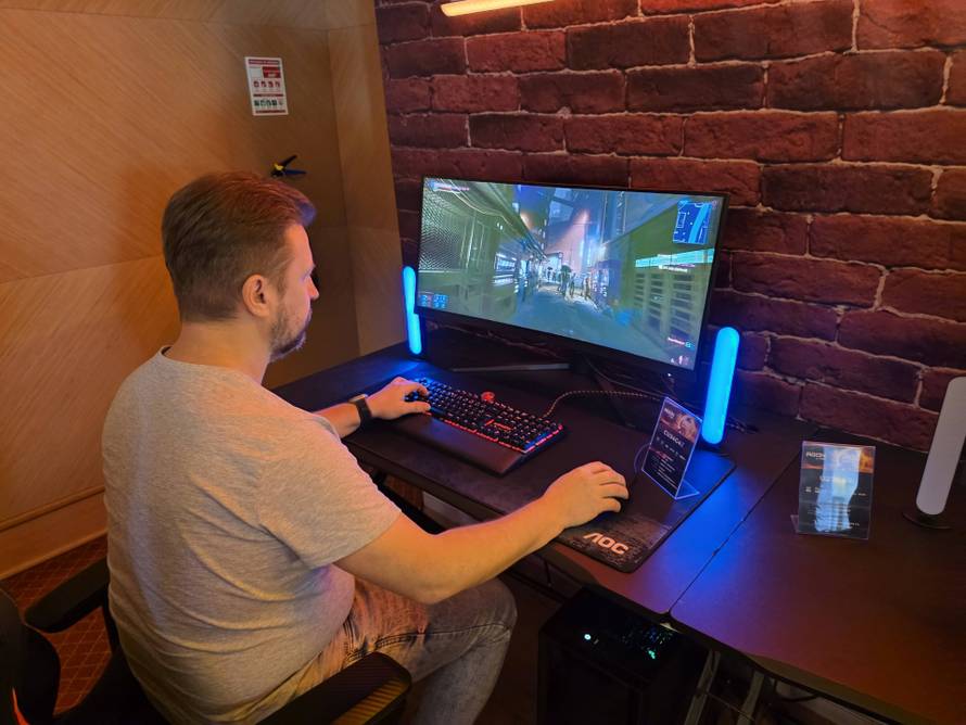 AOC i Evnia otkrili kako ćemo se igrati: Monitori na 600 Hz, QHD novi standard, sve više OLED-a